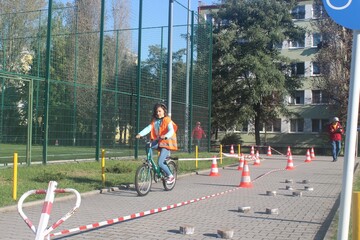 foto artykuł - Bezpieczeństwa w ruchu drogowym, współzawodnictwo rowerowe.