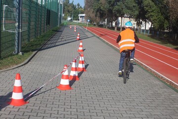 foto artykuł - Bezpieczeństwa w ruchu drogowym, współzawodnictwo rowerowe.